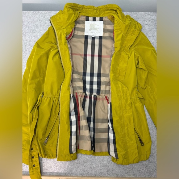 Burberry Girls Light Jacket Mustard Citrus Yellow Size 12Y - Picture 2 of 10